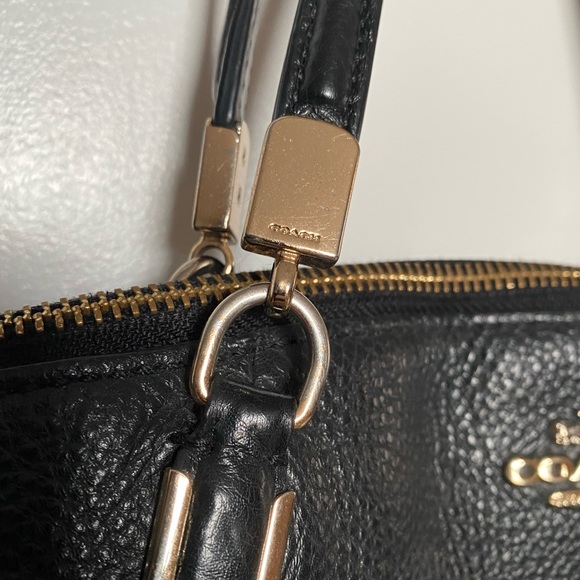 !SOLD! COACH PURSE - Picture 3 of 14